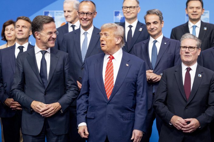 http://plutocracia.com/imagens/NATO_cimeira_junho2025.jpg